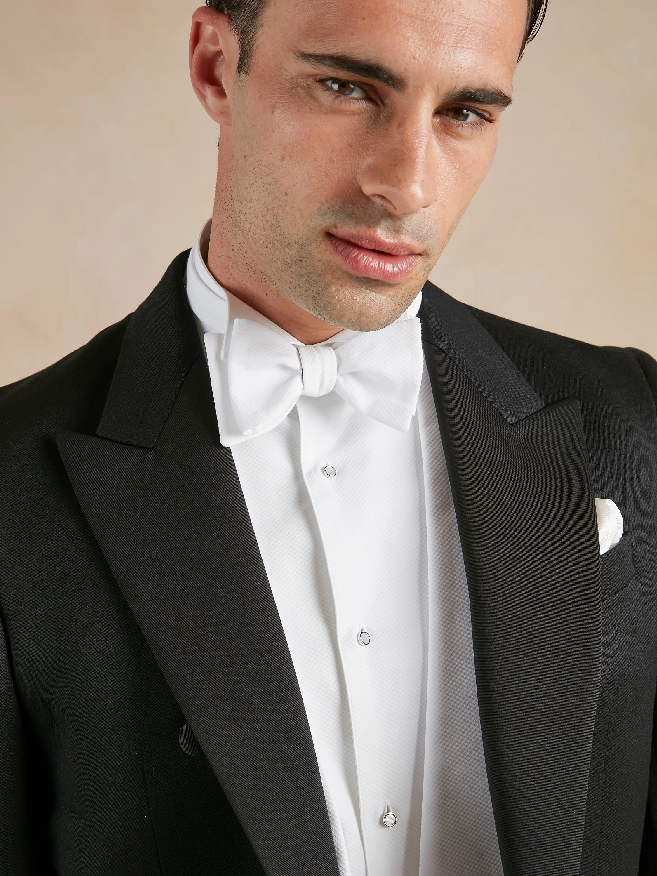White Tie Suit Hire - Tailcoat, Trousers, Waistcoat, Shirt & Bow Tie - Image 3